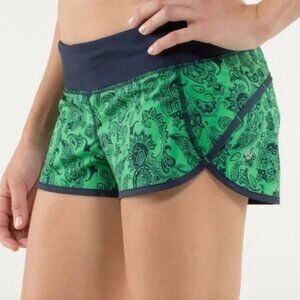 Lululemon Green Paisley Patterned Athletic Shorts